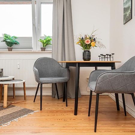 Fewo1846 - Kommood - Zentral Gelegenes Studio-Apartment Mit Balkon Im Hochparterre Flensburg Bagian luar foto