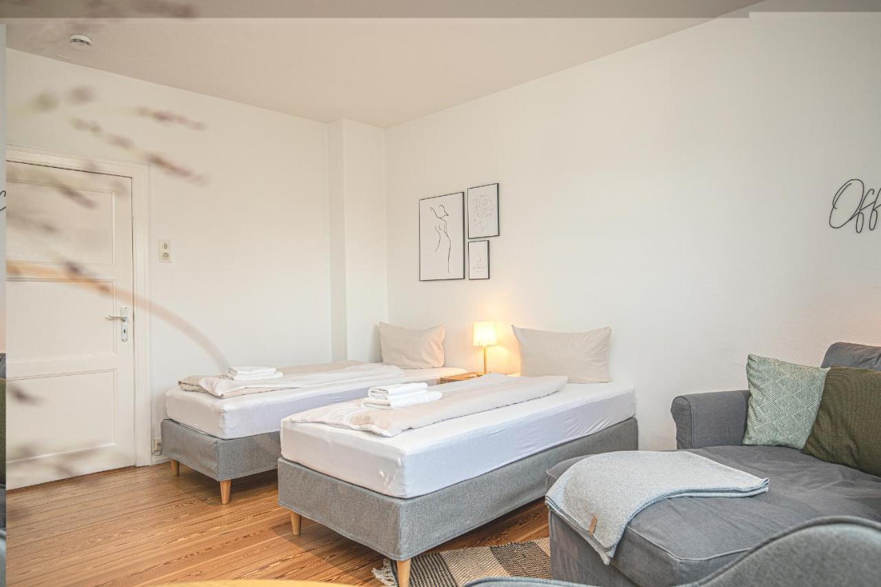 Fewo1846 - Kommood - Zentral Gelegenes Studio-Apartment Mit Balkon Im Hochparterre Flensburg Bagian luar foto